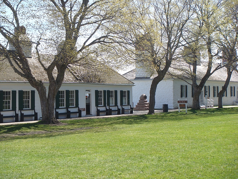 228 Memorial Day [2008 May 23].JPG - Scenes from Mackinac Island.